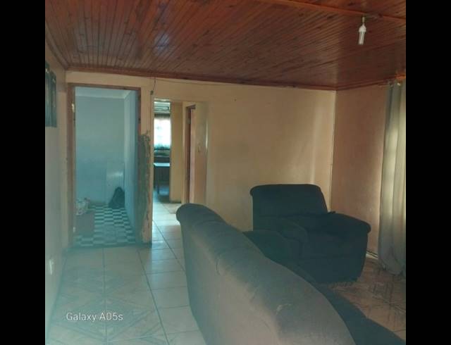3 BEDROOM HOUSE FOR SALE IN ROSEDALE